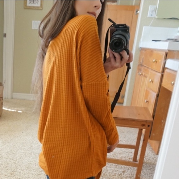 AMIE Waffle Tie Front Top - Picture 2 of 8